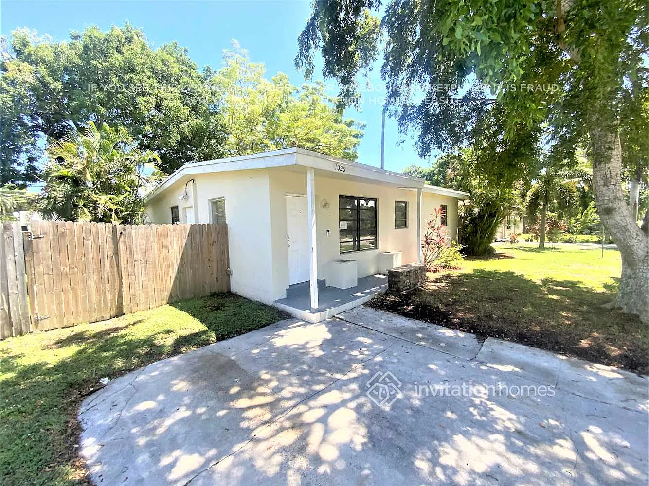 1026 S 14th Ct Lantana, FL 33462 — Photo 2