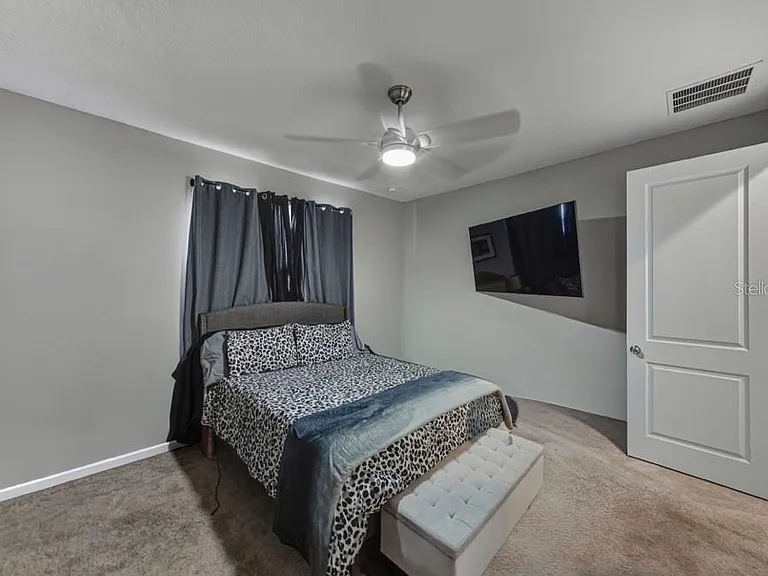 295 Lake Smart Cir — Photo 5