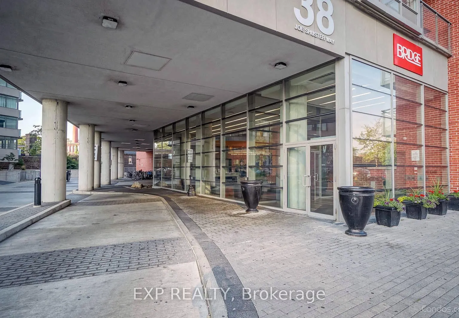 1 bed, $2,100 — Photo 2
