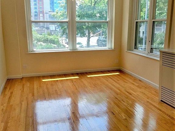 4th image of 24-49 28th St #2F