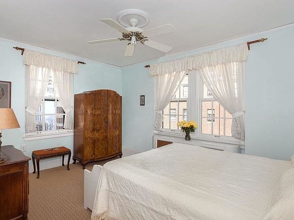 4th image of 222 E 71st St APT 5B