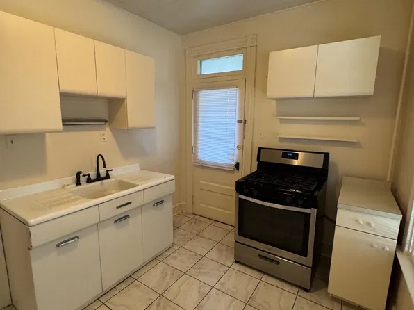 30 Cottage Ave #2, Lancaster, PA 17602