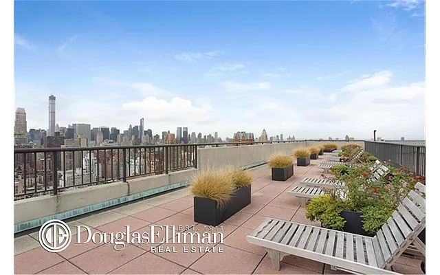 Rented by Douglas Elliman | media 7