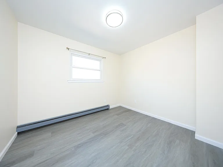 275 Katan Ave #2 — Photo 9