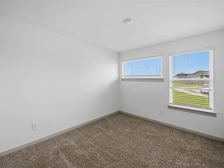 7219 Whispering Leaf St — Photo 14