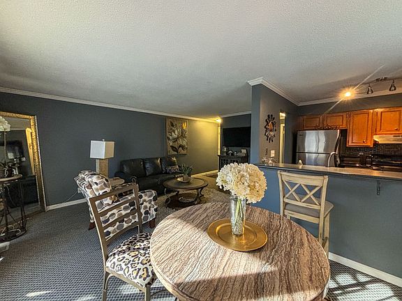 5th image of 4724 Belleview Ave APT 4