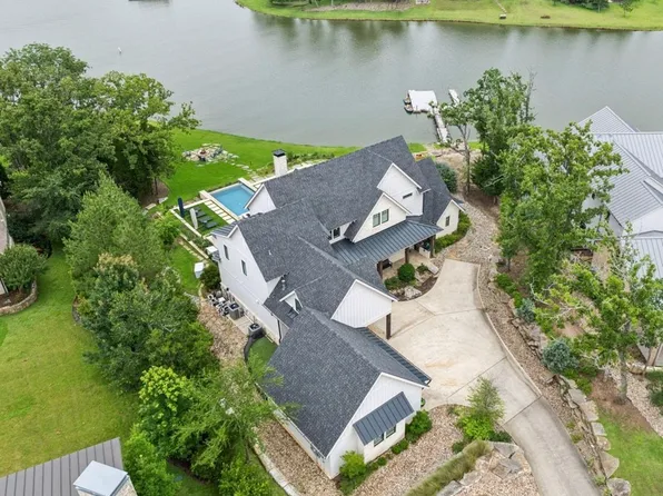 13350 Waterside Dr, Malakoff, TX 75148