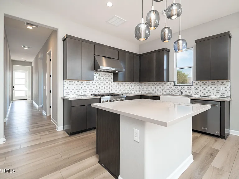 18161 W Windmere Dr — Photo 10