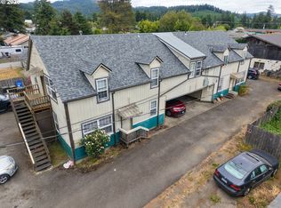 1740 Spruce St, Myrtle Pt, OR 97458