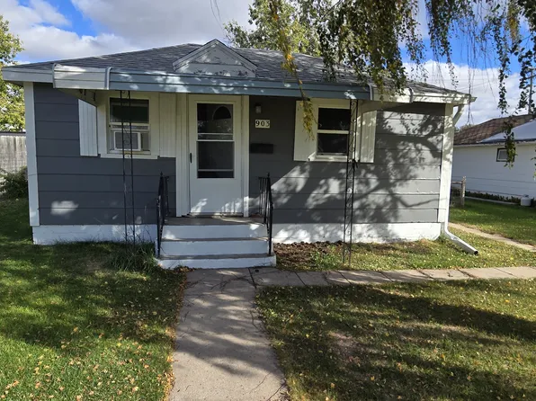 903 W 5th St, McCook, NE 69001