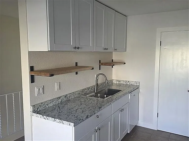 3088 Yulupa Ave — Photo 6
