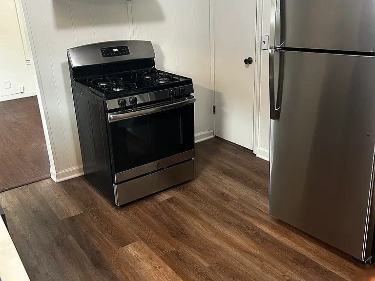 804 NE Oakland Ave — Photo 7
