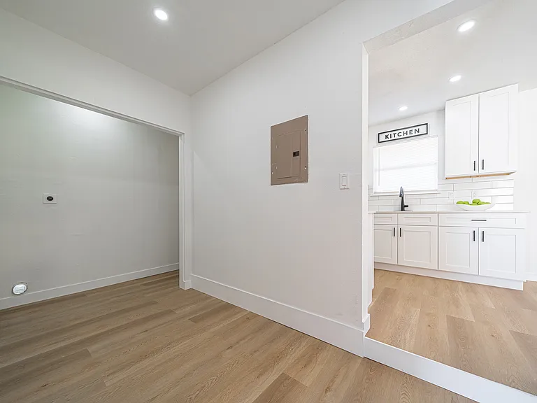 4339 Waikiki Dr — Photo 16