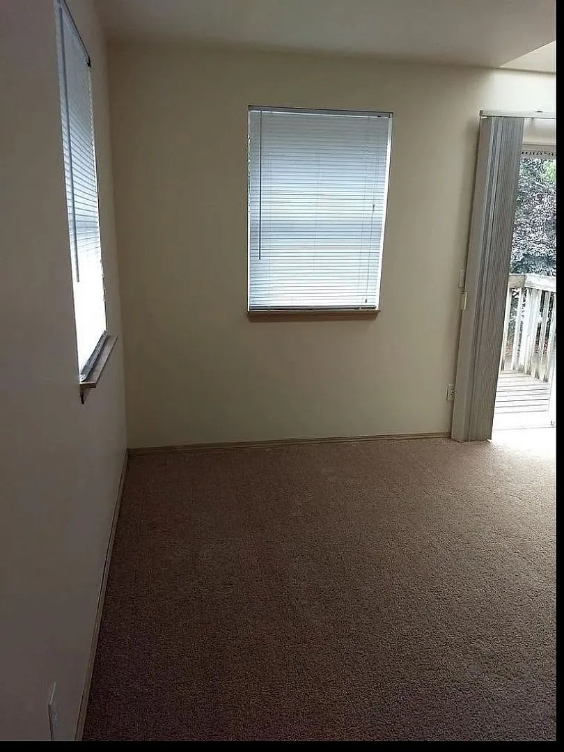 1571 H Street — Photo 3
