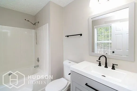 2525 Cat Hollow Ct NW — Photo 8