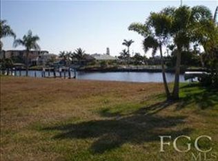 1915 SE 45th St, Cape Coral, FL 33904
