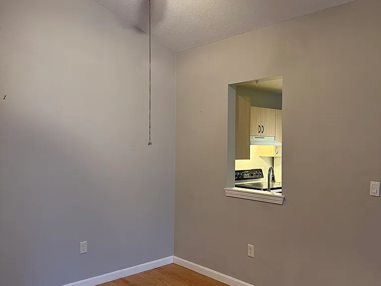 4 Marc Dr #4C9 — Photo 9
