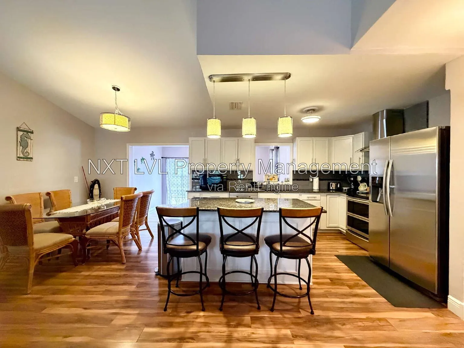 3 bed, 2.0 bath, 1216 sqft, $2,795 — Photo 3