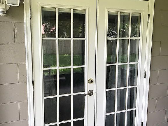 4th image of 7804 Hyacinth Dr