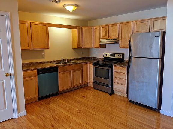 4th image of 16 Margin St APT 6