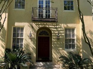 7008 Chestnut St APT B, New Orleans, LA 70118