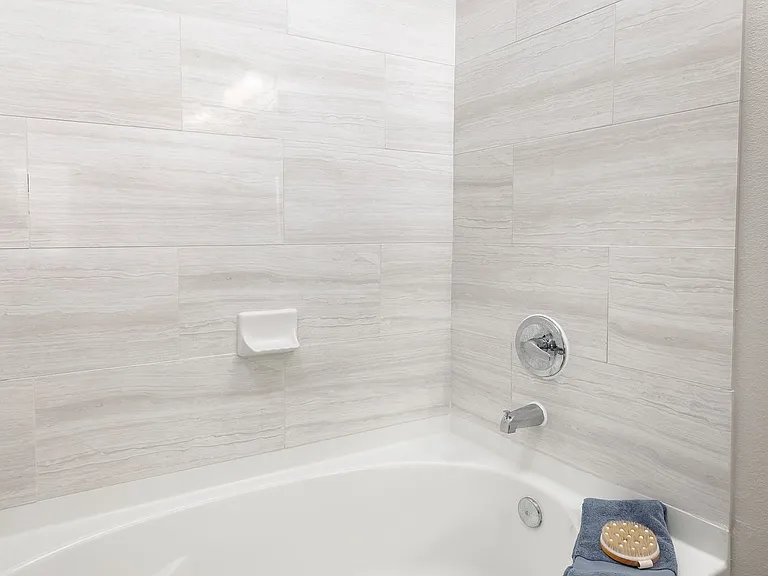 2338 Harvey Mitchell Pkwy S — Photo 54