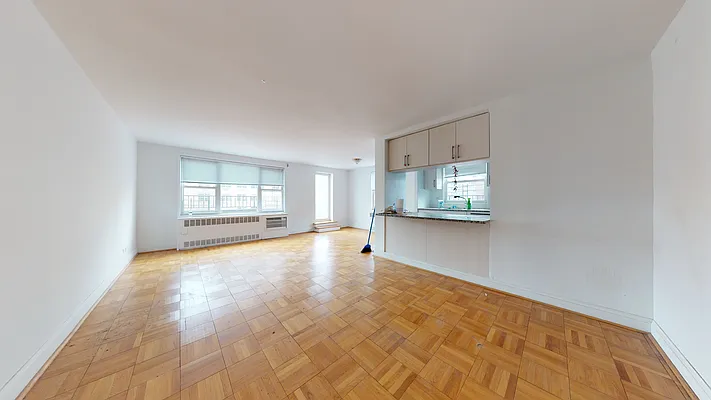 Rented by Bond New York | media 4