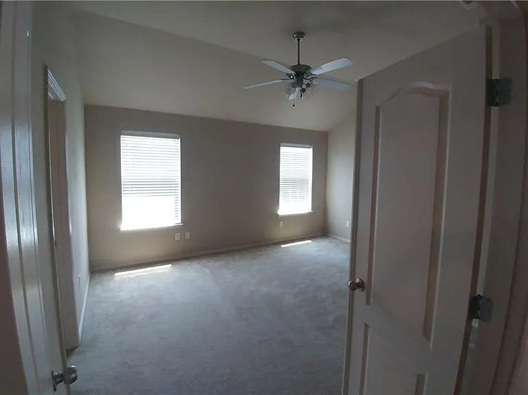 8512 Minturn Dr — Photo 13