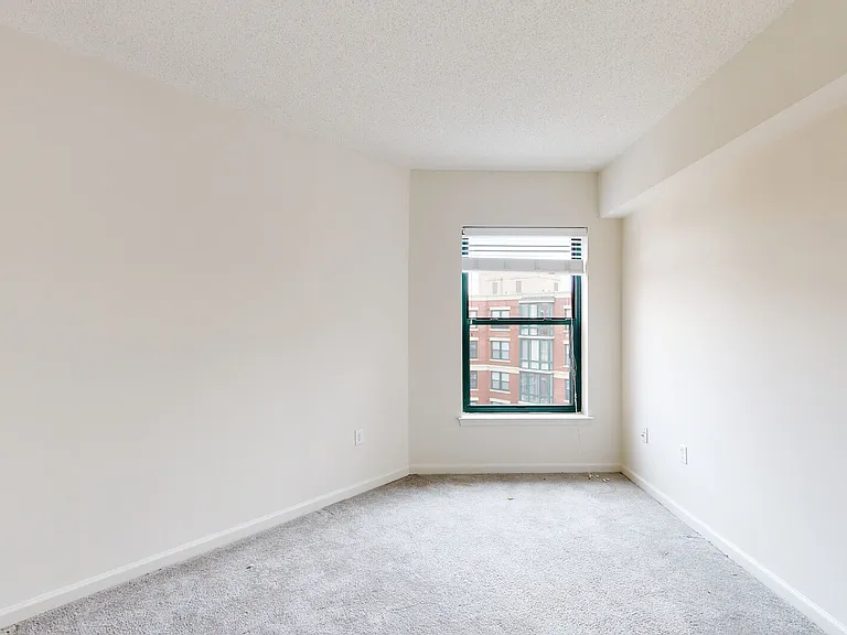 1301 Thomas Circle — Photo 71