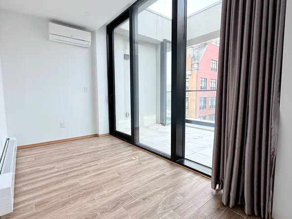 18 Monitor Street image 21 of 23