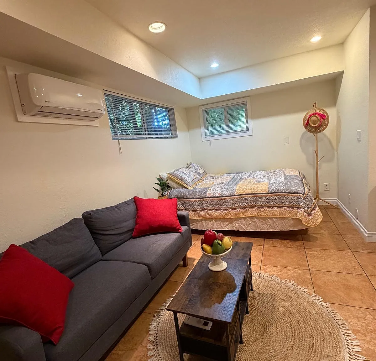 15116 Weddington St — Photo 1
