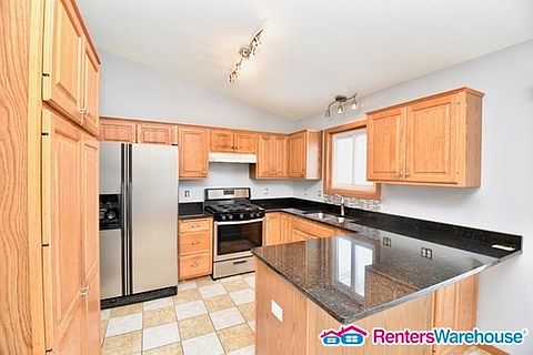 4th image of 3420 W Park Dr