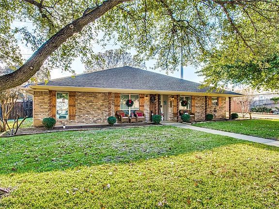 2nd image of 501 Mosswood Dr