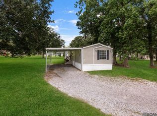 17595 Joe Sevario Rd, Prairieville, LA 70769