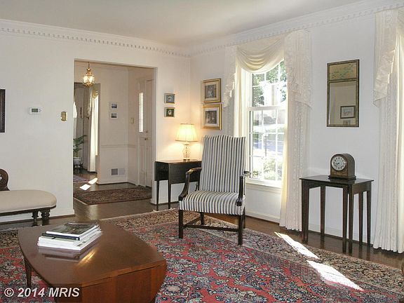 3rd image of 9812 Flintridge Ct