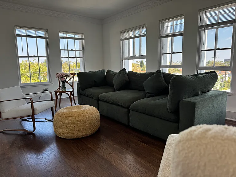 100 N Sycamore Ave #42 — Photo 6