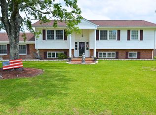 2212 North Rd, Morehead City, NC 28557