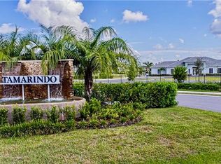 415 Polihale Way, Naples, FL 34114