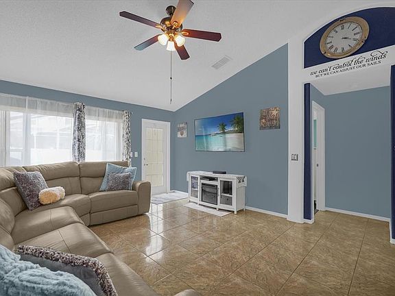 3rd image of 14352 SUN BAY DRIVE