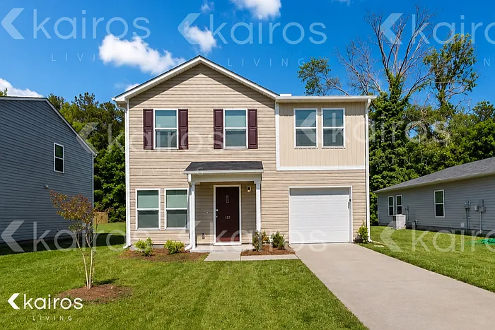 137 Shamrock Dr SW