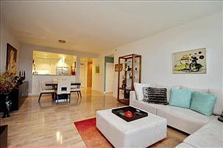 2nd image of 250 King St Unit 1412