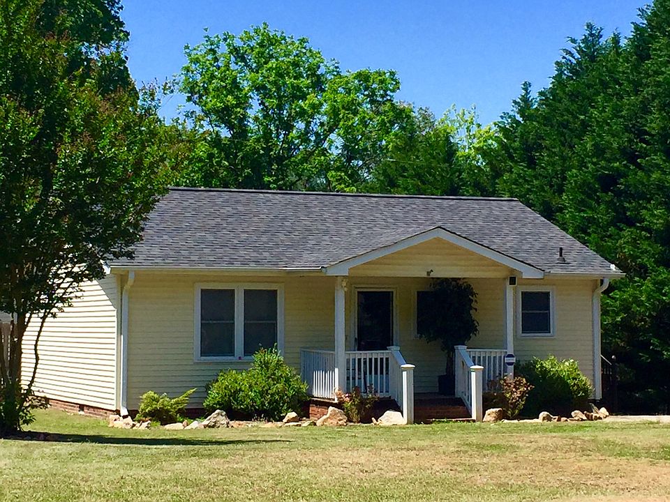 1st image of 109 Hotel Hill Dr