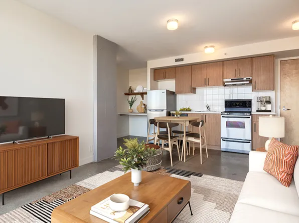 2505 24th St NW #3ec6609ef, Calgary, AB T2M 4X6