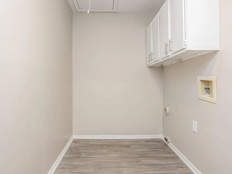 Summerfield Apartments — Photo 24