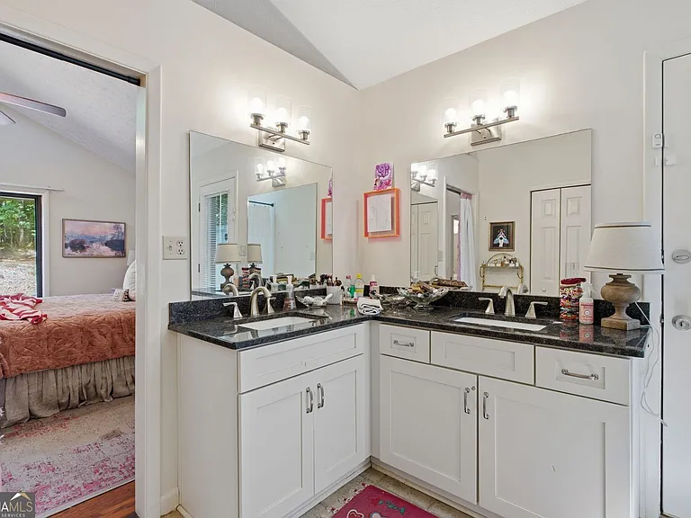 505 Summerhill Pl — Photo 15