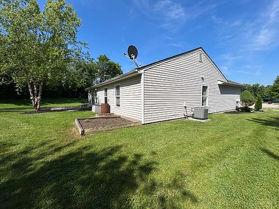 4th image of 573 Hearthstone Ct