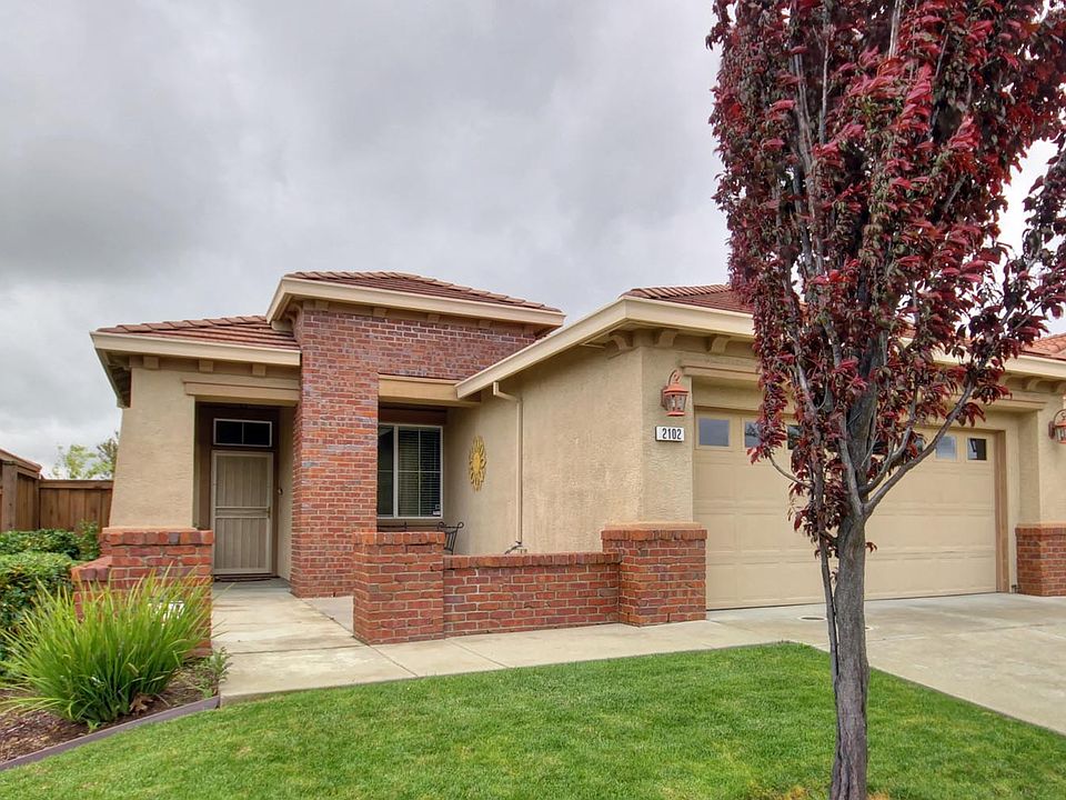 1st image of 2102 Horseshoe Glen Cir