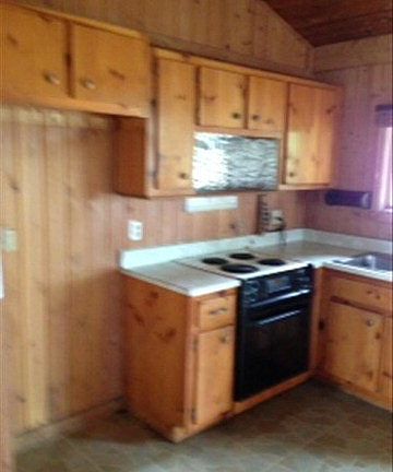 3rd image of 704 Moody Ln