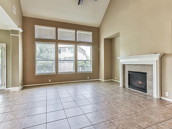 4th image of 13842 Lake Livingston Dr