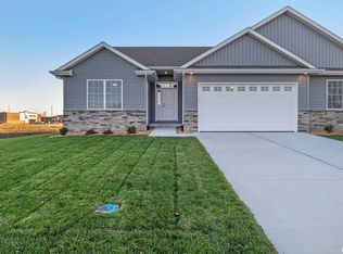 3704 Westgate Dr, Springfield, IL 62711